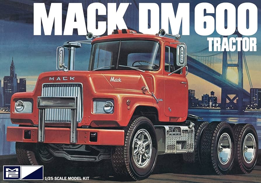 (未使用･未開封品)　MPC 1/25 マック DM800 トラクターヘッド bt0tq1u Amazon.com: MPC Mack DM800 Semi Tractor 1:25 Scale Model Kit